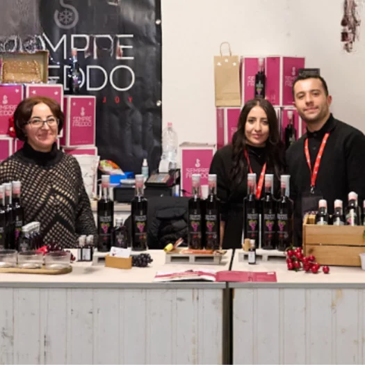 SEMPRE FREDDO - Liquore a base di vino Aglianico e amarene