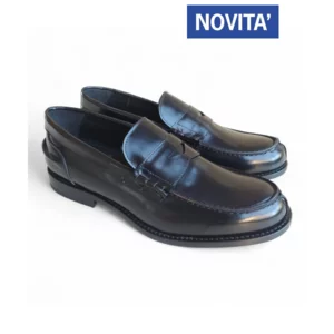 Mocassino uomo stile college in vitello con soletta anatomica estraibile e fondo cuoio