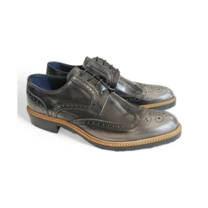 Scarpe allacciate uomo stile inglese in pellame asportato e fondo doppio cucito a mano