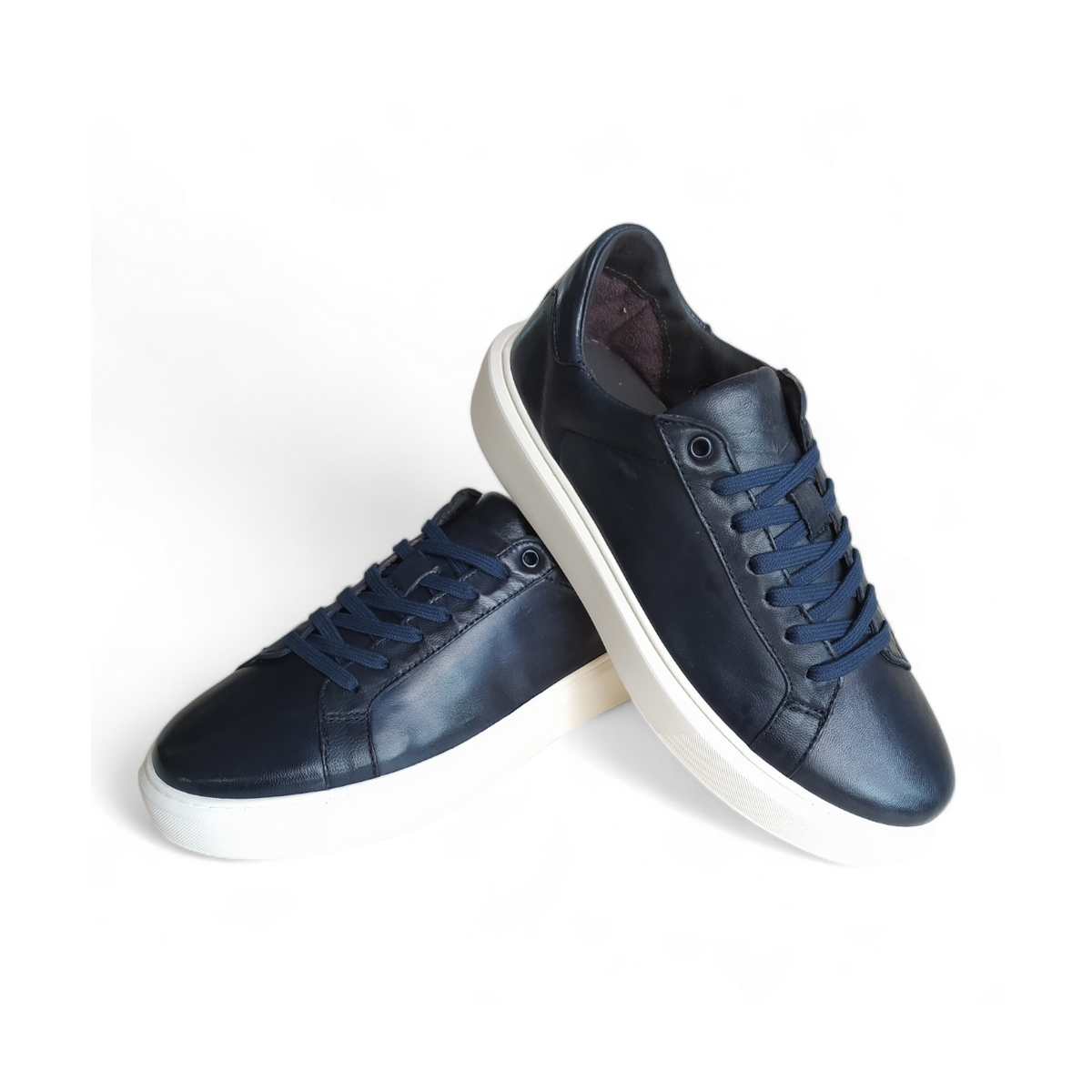 Scarpe uomo sportive in pelle stampa intreccio, fondo gomma extralight