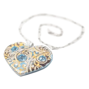 Pendentif coeur vagues aigue-marine, pâte polymère, cristaux et perles Swarovski®, argent 925 rhodié