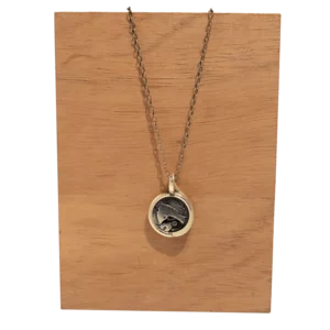Collana con pendente, meccanismo di orologio vintage bordato ottone 
