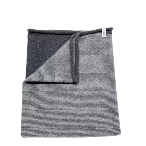 Scaldacollo che diventa cappello in cashmere rigenerato, Ganzo, colori a scelta
