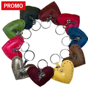 Set 10 portachiavi a cuore in pelle di pregio double-face con charms