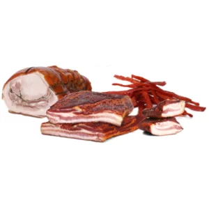 Misto di salumi tipici: porchetta, guanciale, pancetta al peperoncino e coppiette di suino