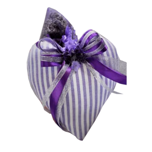 Handgefertigtes Herz aus Stoff mit Lavendelessenz aus der Provence