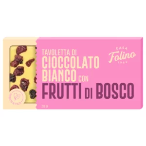 Weiße Schokoladentafel mit Beeren